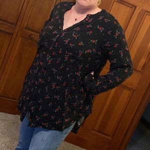 Torrid long sleeve Blouse Black w Roses NWOT